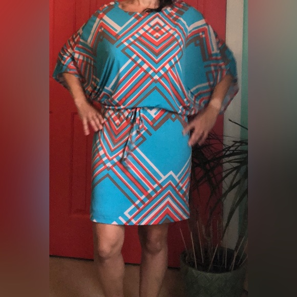 Jessica Simpson batwing dress - Picture 2 of 15